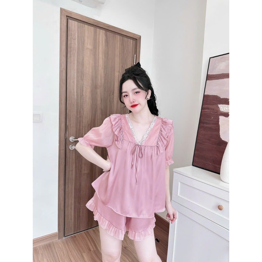 👉👉Sét đồ ngủ 2 dây 4 tầng hoa quần satin dễ thương freesize 65kg