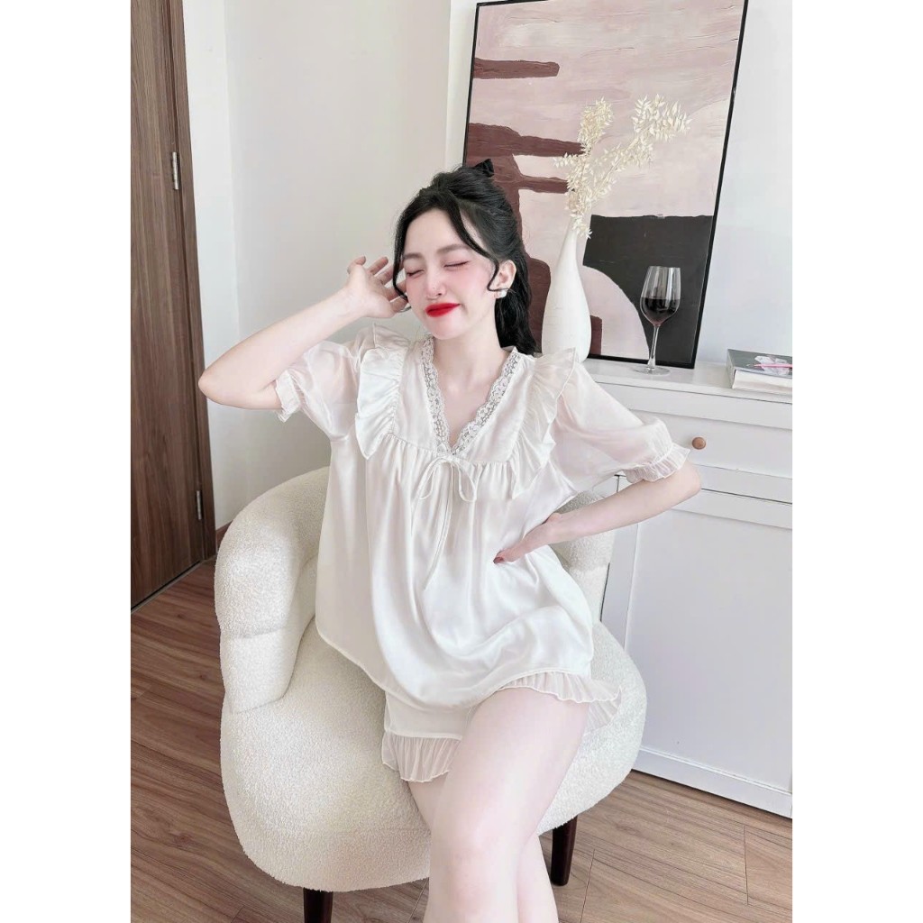 👉👉Sét đồ ngủ 2 dây 4 tầng hoa quần satin dễ thương freesize 65kg