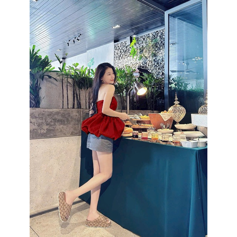 SET ÁO CÚP ĐỎ PHỒNG - CHÂN VÁY XÁM