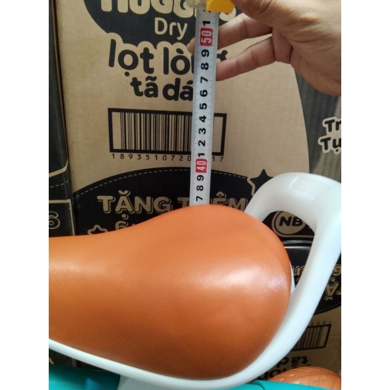 Xe chòi chân thăng bằng có bàn đạp cho bé chiều cao yên