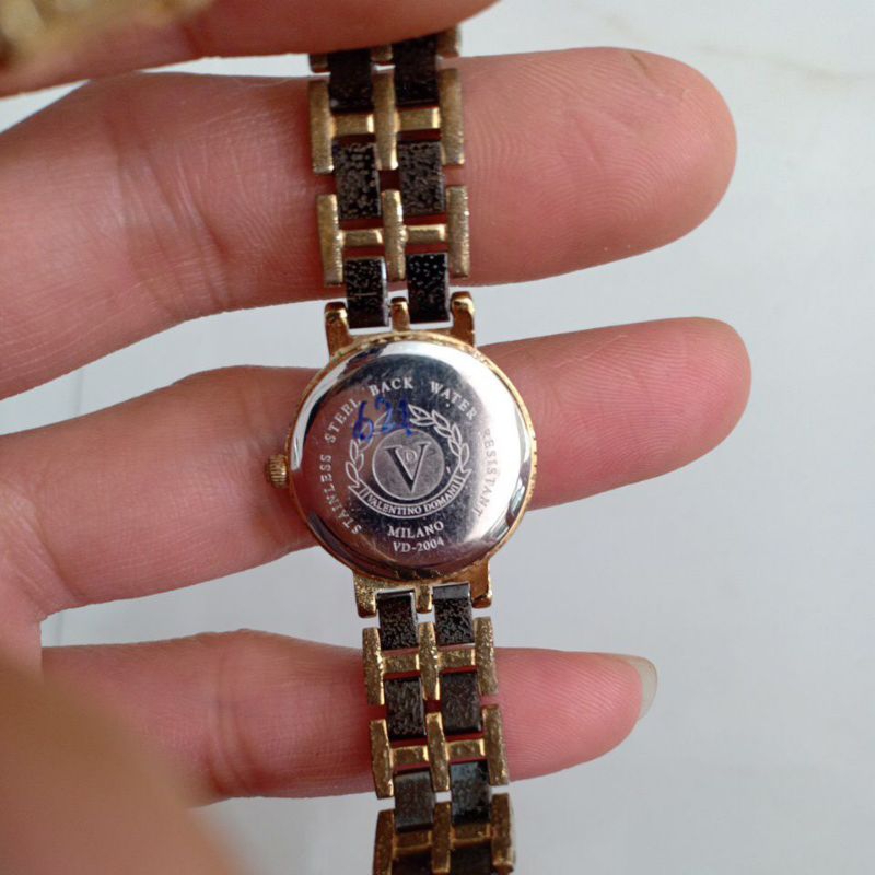 Đồng hồ si nữ hiệu VALENTINO DOMANI mạ vàng phối đá