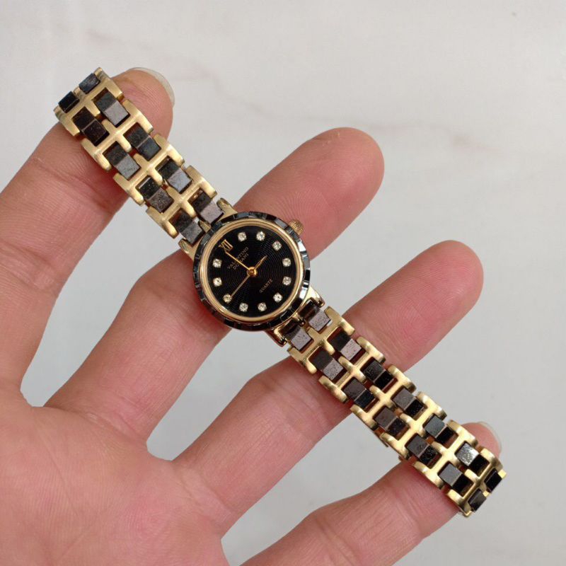 Đồng hồ si nữ hiệu VALENTINO DOMANI mạ vàng phối đá