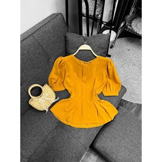 Áo cổ tròn tay búp thắt eo peplum