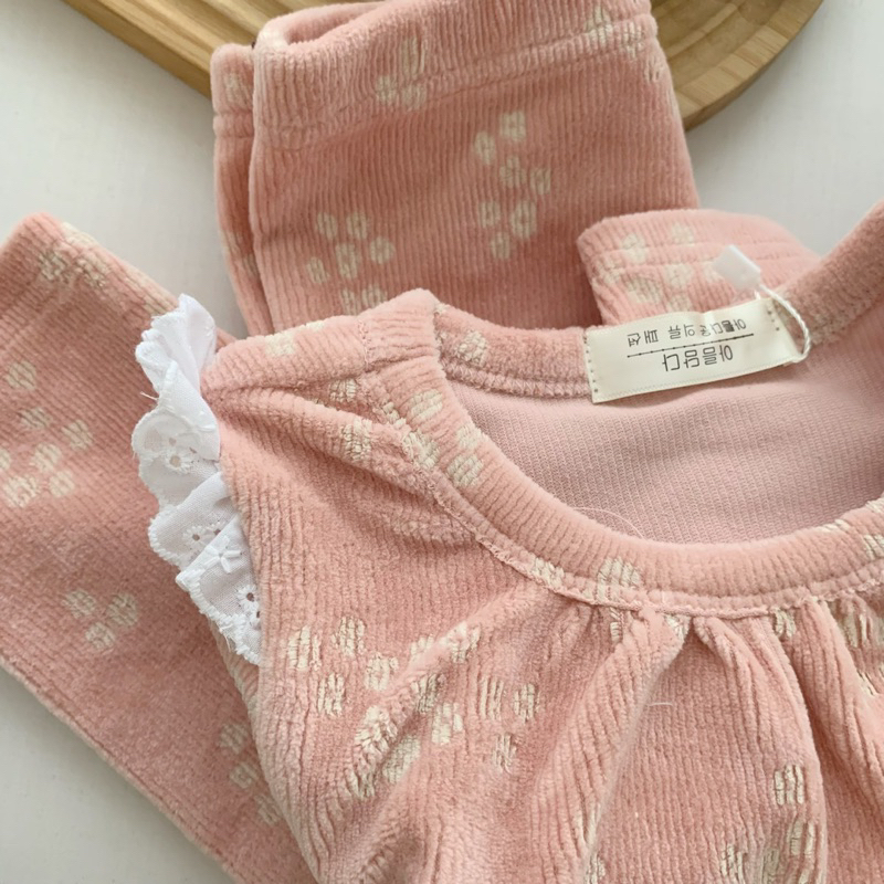 Bộ nhung tăm bé gái