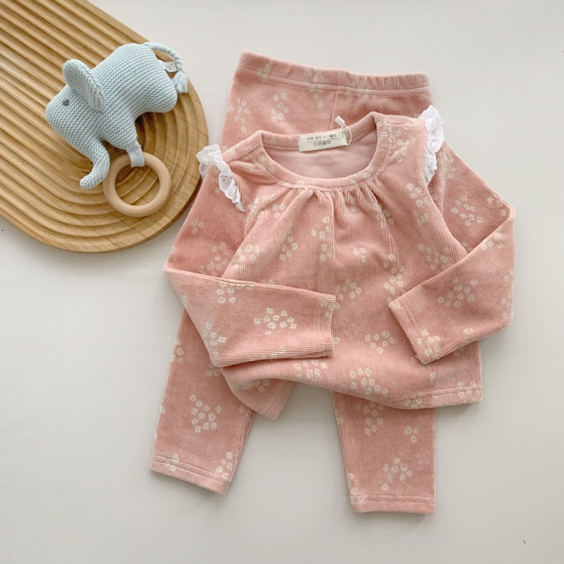 Bộ nhung tăm bé gái