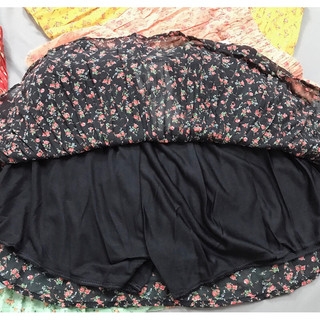 CHÂN VÁY DẬP LY MIDI VINTAGE HOA NHÍ CÒN MÀU VÀNG