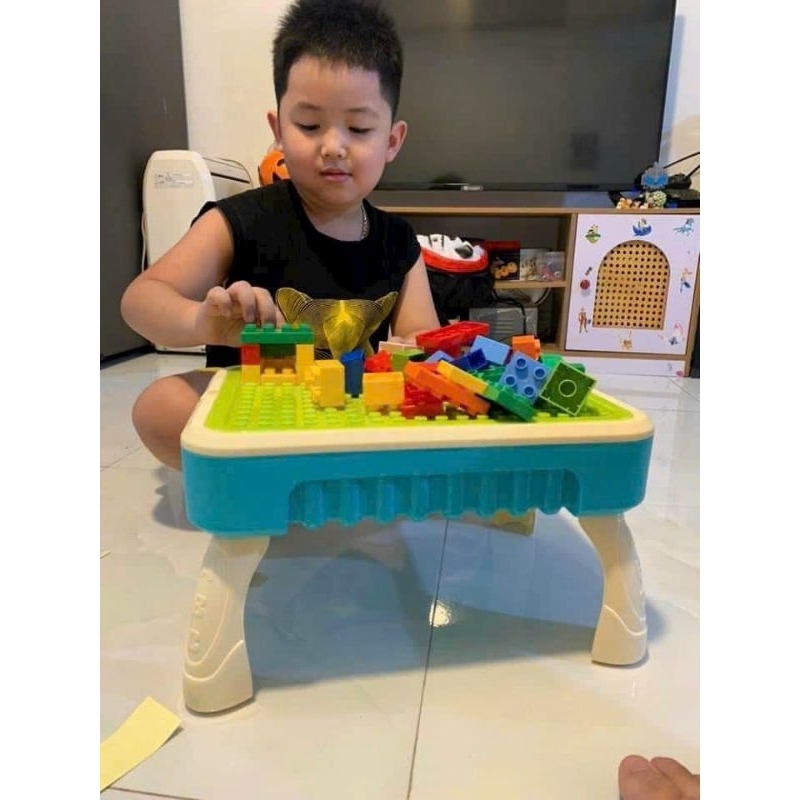 Bàn xếp hình lego kiêm bảng vẽ đa năng vinamilk cho bé🌹🌹 freeship 🌹🌹 hkm sữa