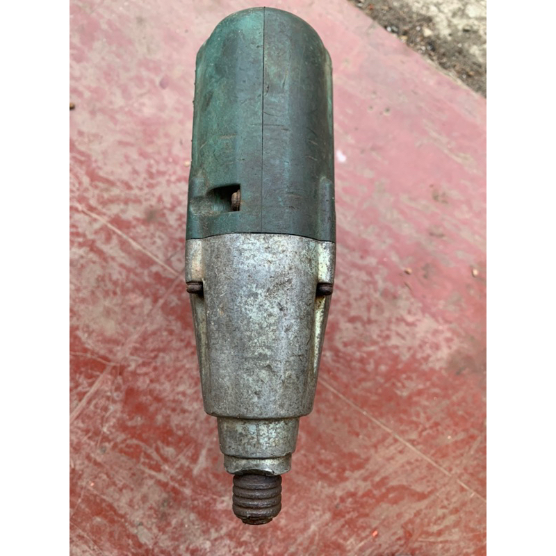 Bắn vít Hitachi 12v - Quý khách về vệ sinh