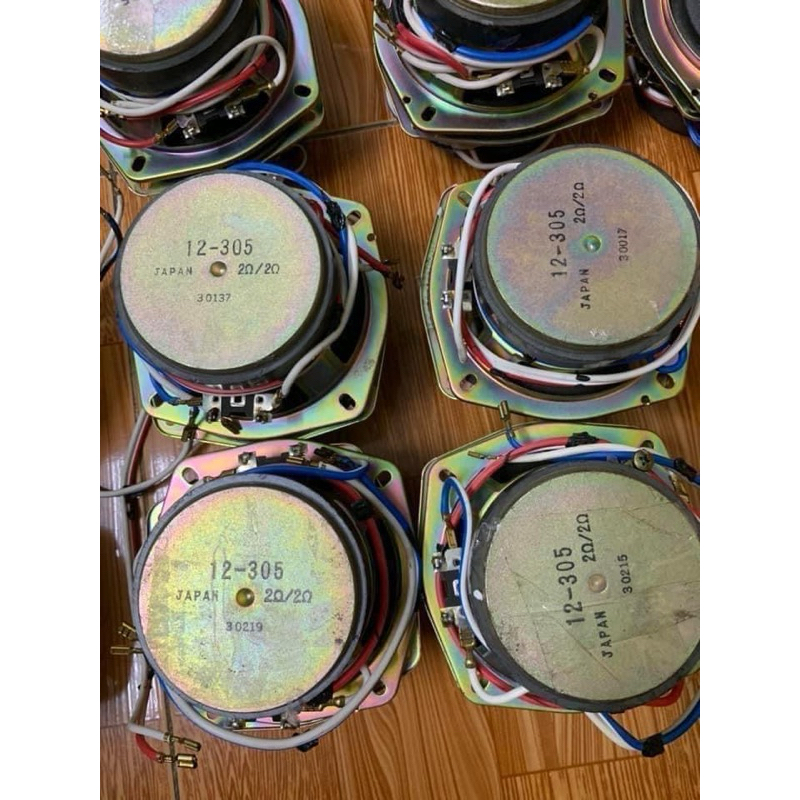 Loa cánh cửa ô tô hàng nhật bãi loại thường cho chất âm nhẹ nhàng bolero