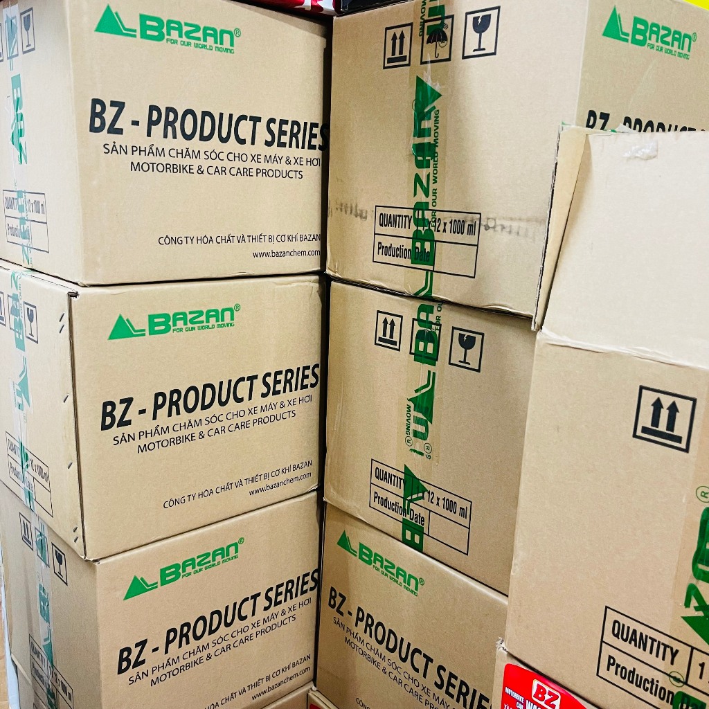 Xà Bông Rửa Xe Bọt Tuyết BZ Gloss Shampoo 1L - Siêu Bọt, Siêu Sạch, Siêu Thơm Bóng