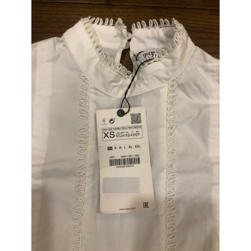 Sơ mi trắng Zr authentic new tag sz XS