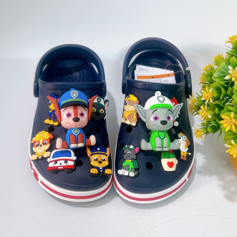 Dép Crocs Bay A màu xanh than mix Sticker cho bé trai MunCrocs sỉ lẻ sục Crocss Classic cho bé gái