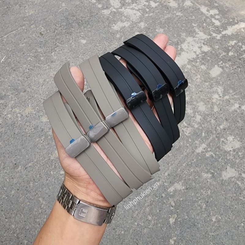 Dây đồng hồ Samsung Galaxy Watch 5 Pro Silicon khóa thép Titan - Hàng chính hãng