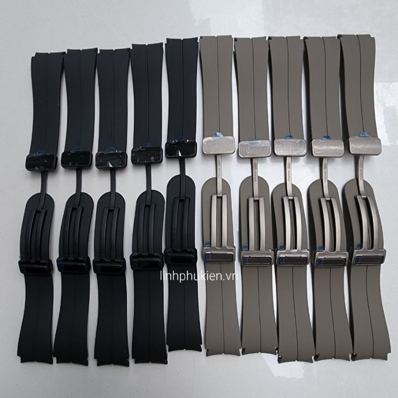 Dây đồng hồ Samsung Galaxy Watch 5 Pro Silicon khóa thép Titan - Hàng chính hãng