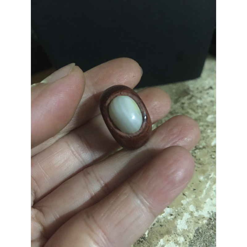 Nhẫn gỗ phối đá xà cừ si tuyển Nhật