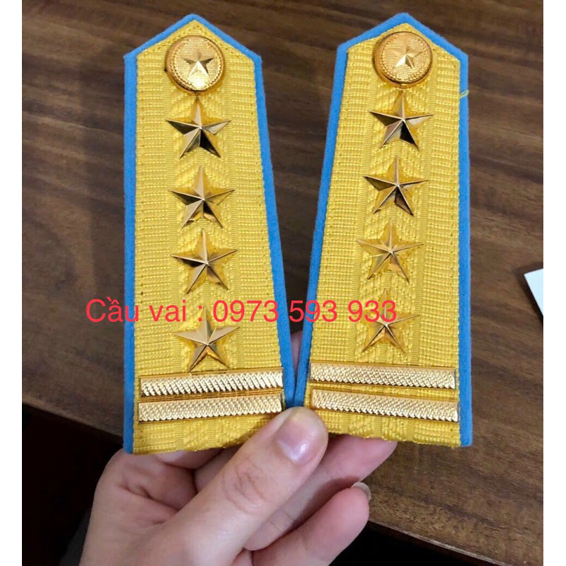 Cầu vai phòng không không quân gắn sao gạch theo cấp bậc