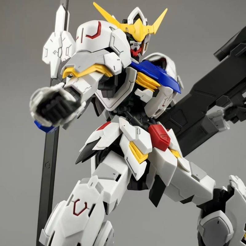 Mô hình lắp ráp HIRM 1/100 Barbatos