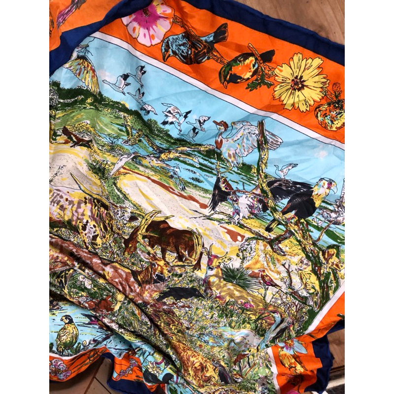 K096. Khăn vuông  84*84 hiệu Paris- 2hand