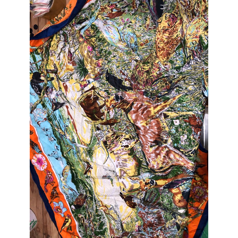 K096. Khăn vuông  84*84 hiệu Paris- 2hand