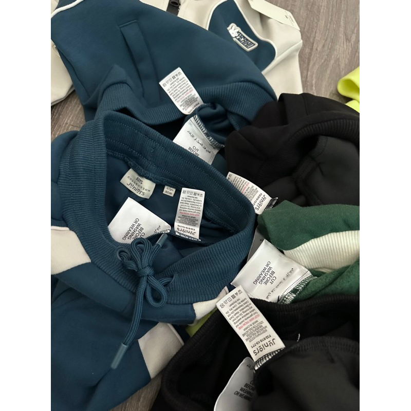 Bộ nỉ phối màu junior cho bé