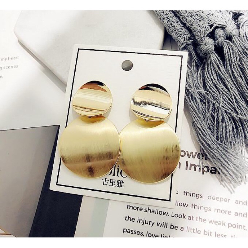 Bông tai tròn dẹp cá tính🌷🌷🌷