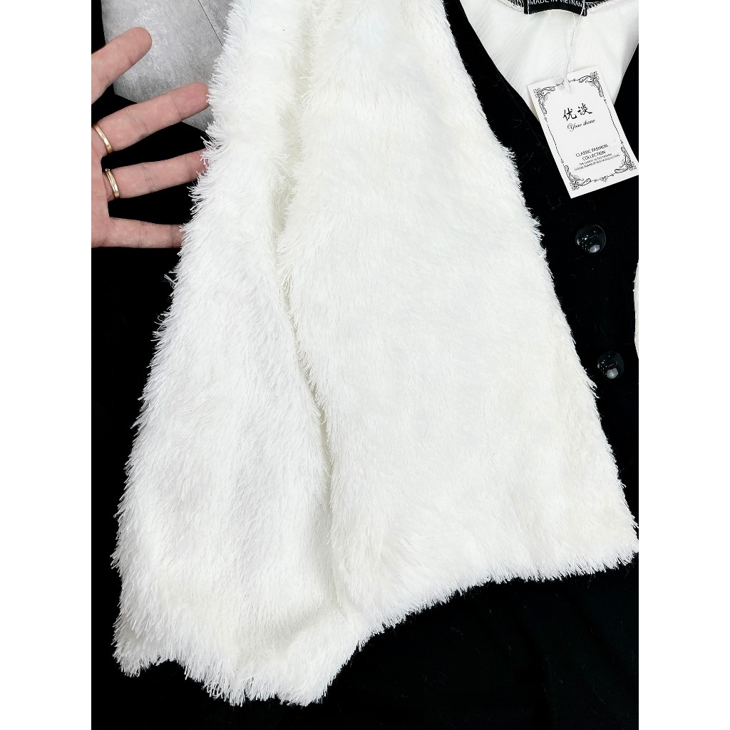 Set Váy Nữ 2 Món Đầm 2 Dây Dáng Dài Kèm Áo Khoác Lông Trắng 2 Lớp Cánh Dơi Viền Đen Freesize