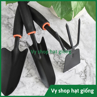 Dụng cụ làm vườn - xẻng cào bằng thép, cán cao su chắc chắn