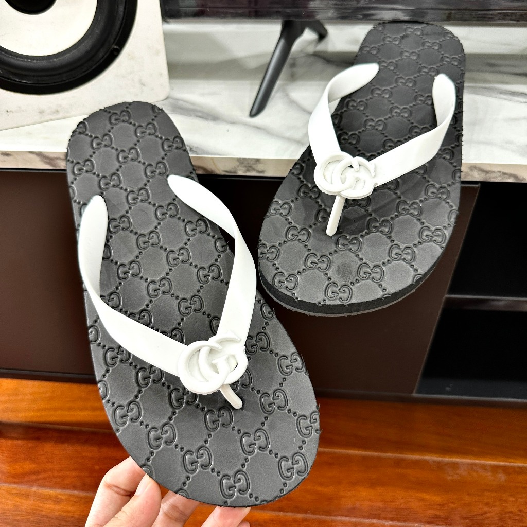 Dép kẹp xỏ ngón nam tông lào Thái cao cấp đính charm thời trang cá tính bền bỉ êm ái.