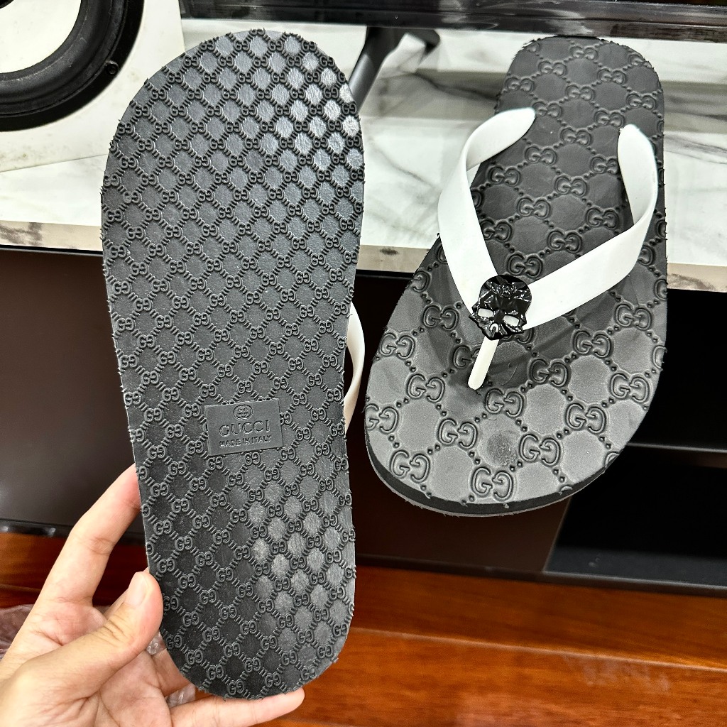 Dép kẹp xỏ ngón nam tông lào Thái cao cấp đính charm thời trang cá tính bền bỉ êm ái.