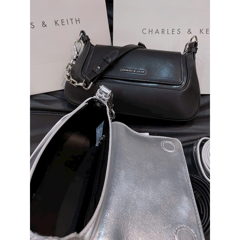 Túi charles keith đeo vai mẫu mới 2023