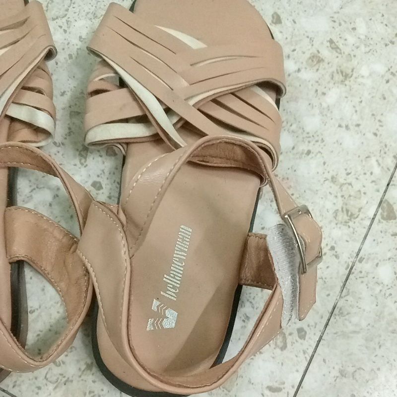 Giày quai hậu cho bé