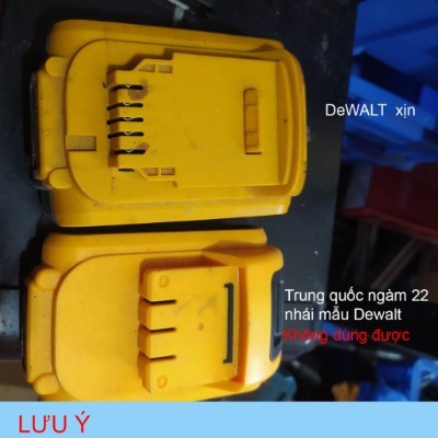 Đế Đèn Led Pin Dewalt 20V - Ngàm Đế Đèn Led Thắp Sáng Chân Pin Máy Dewalt 20V