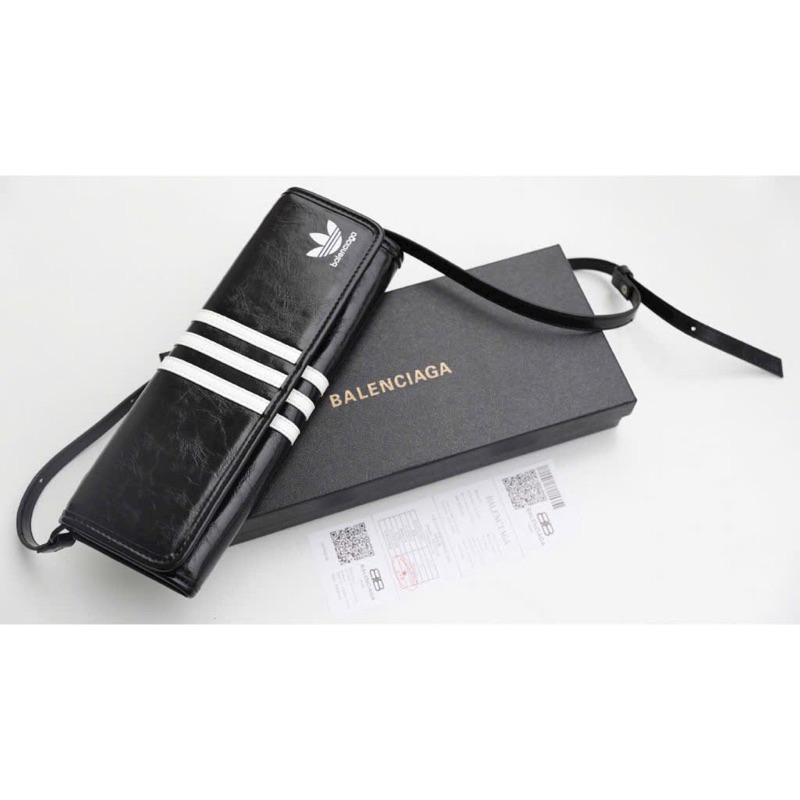 Túi kẹp nách adidas + balenciaga