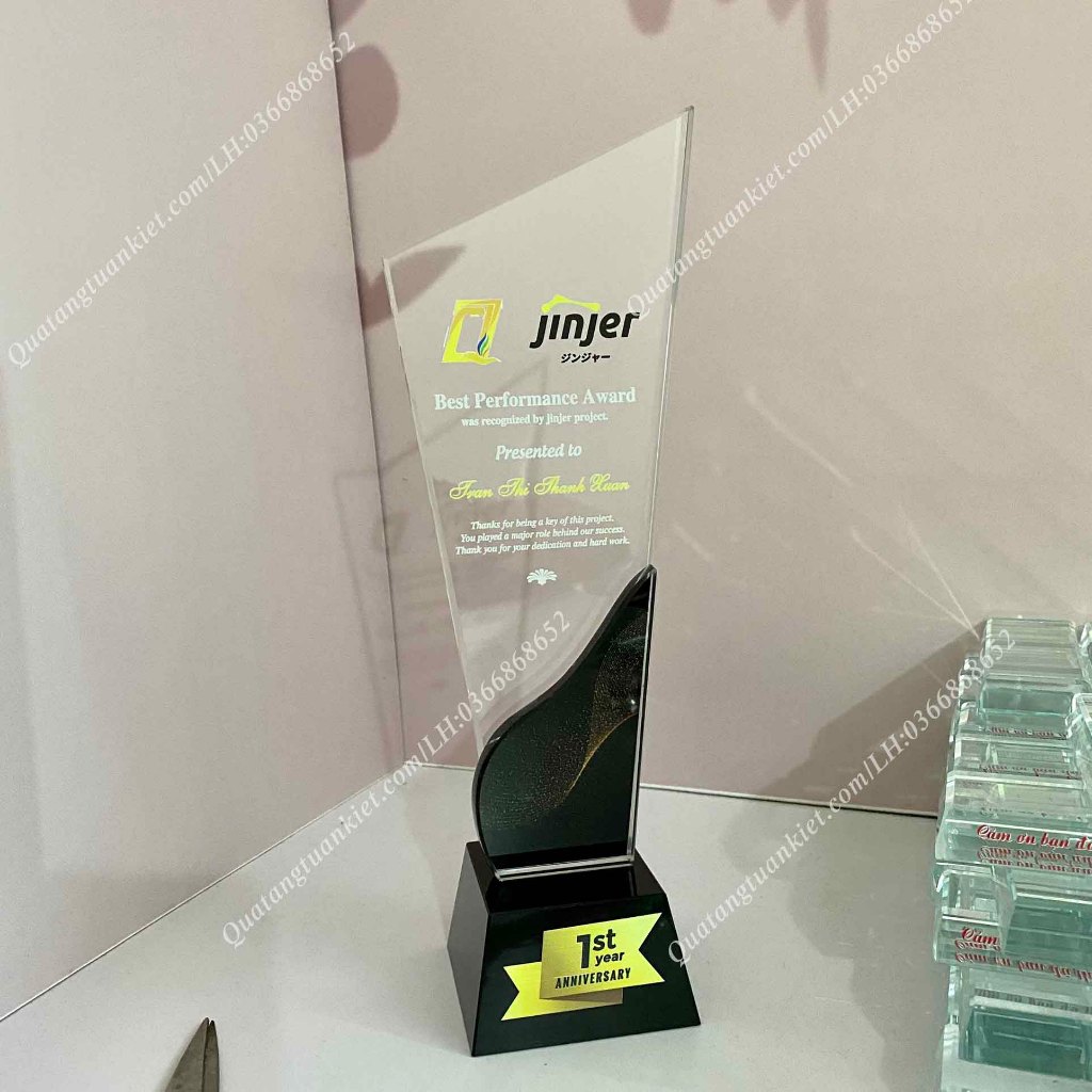 Cúp pha lê 2 thân đế đen