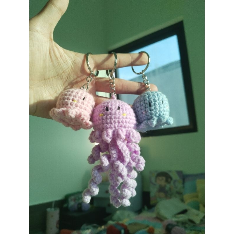 Móc treo con sứa, bạch tuộc bằng len móc