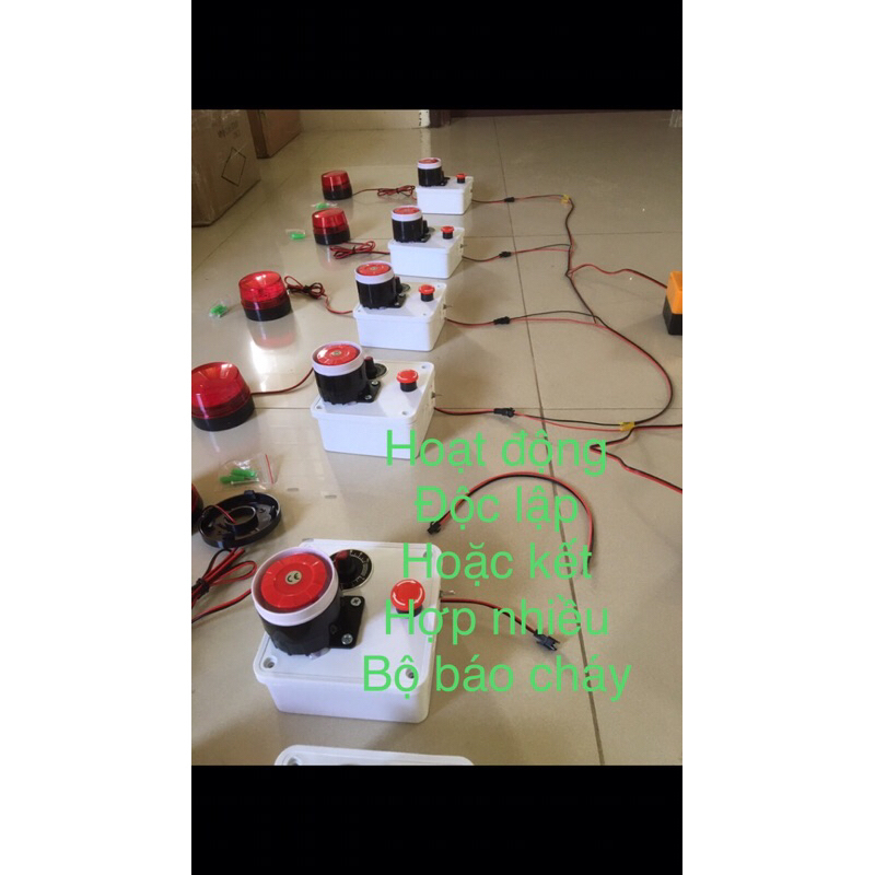 Bộ báo cháy hộ liên gia , quán karaoke phòng kín,có dây kết nối , còi hú lớn , đèn nháy