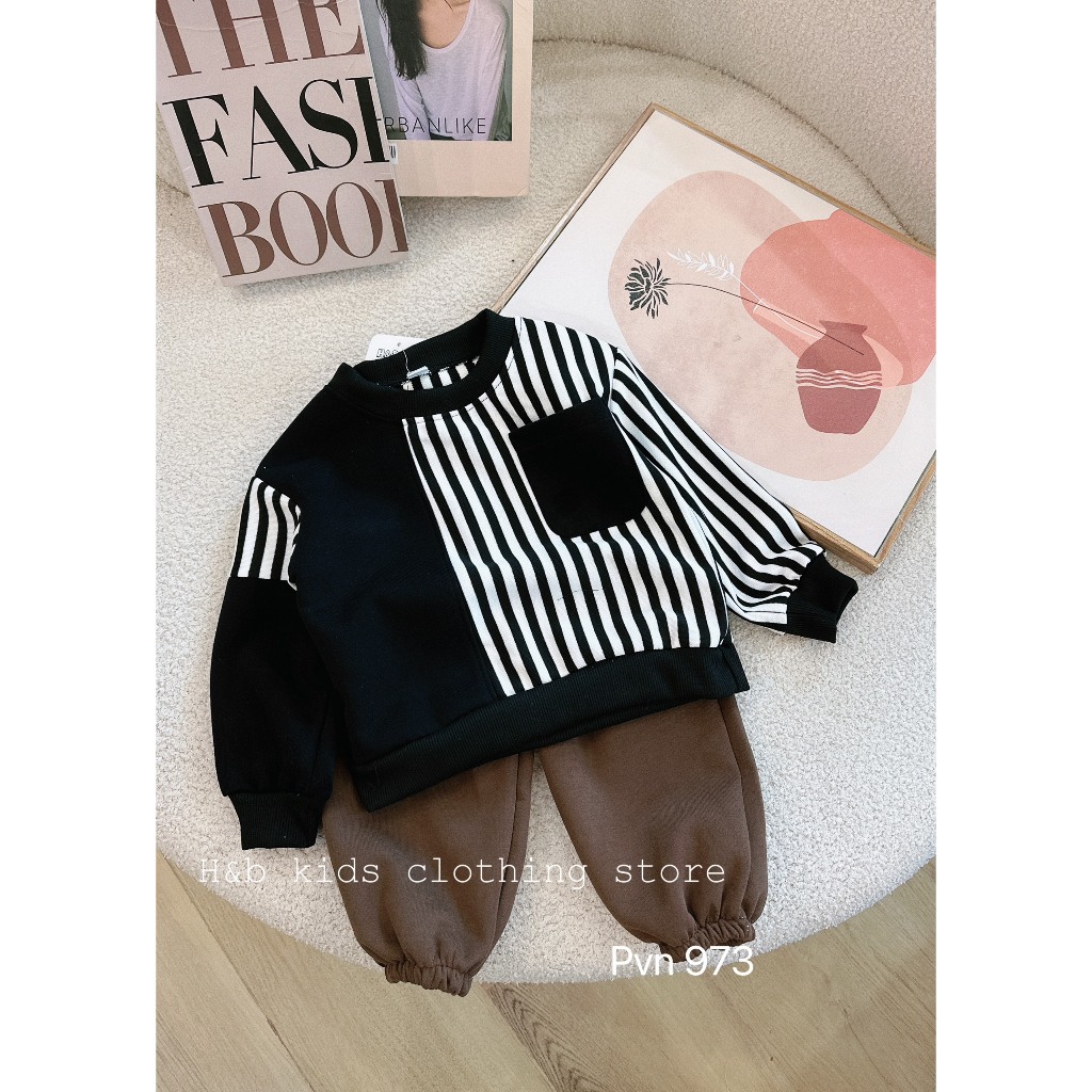 Set áo kẻ đứng đen quần bom nâu bé trai