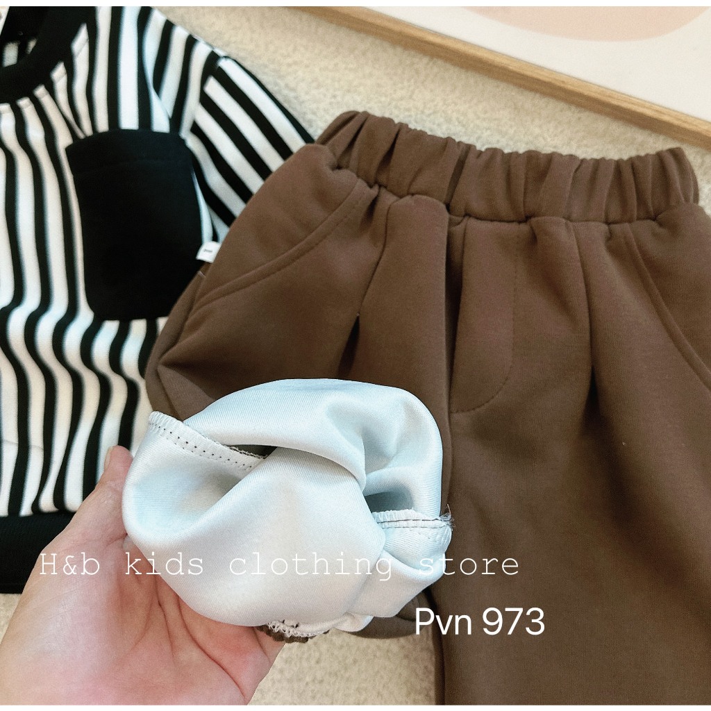 Set áo kẻ đứng đen quần bom nâu bé trai