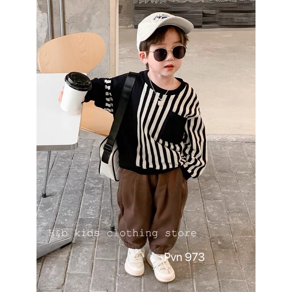 Set áo kẻ đứng đen quần bom nâu bé trai