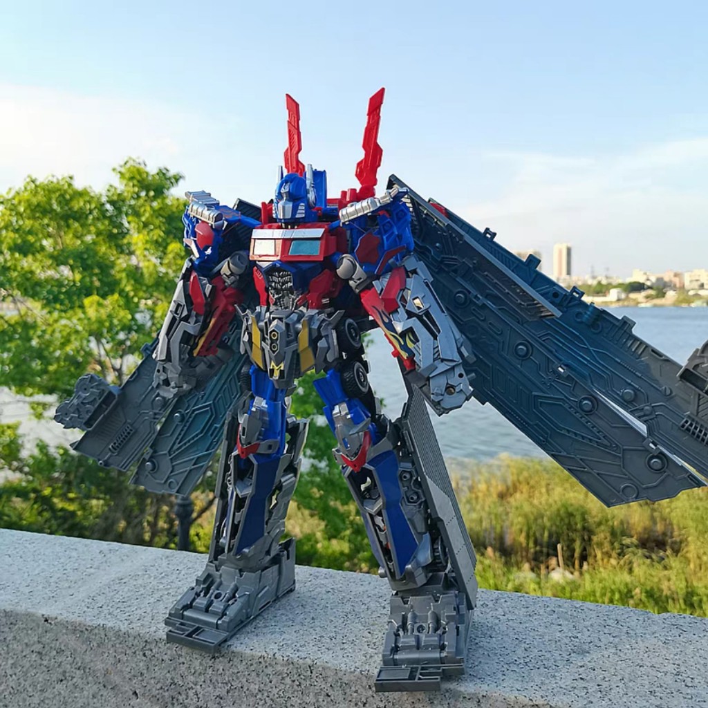 Mô hình Robot Người Máy Biến Hình Xe ô tô Transformer Optimus Prime, Bumblebee 8825