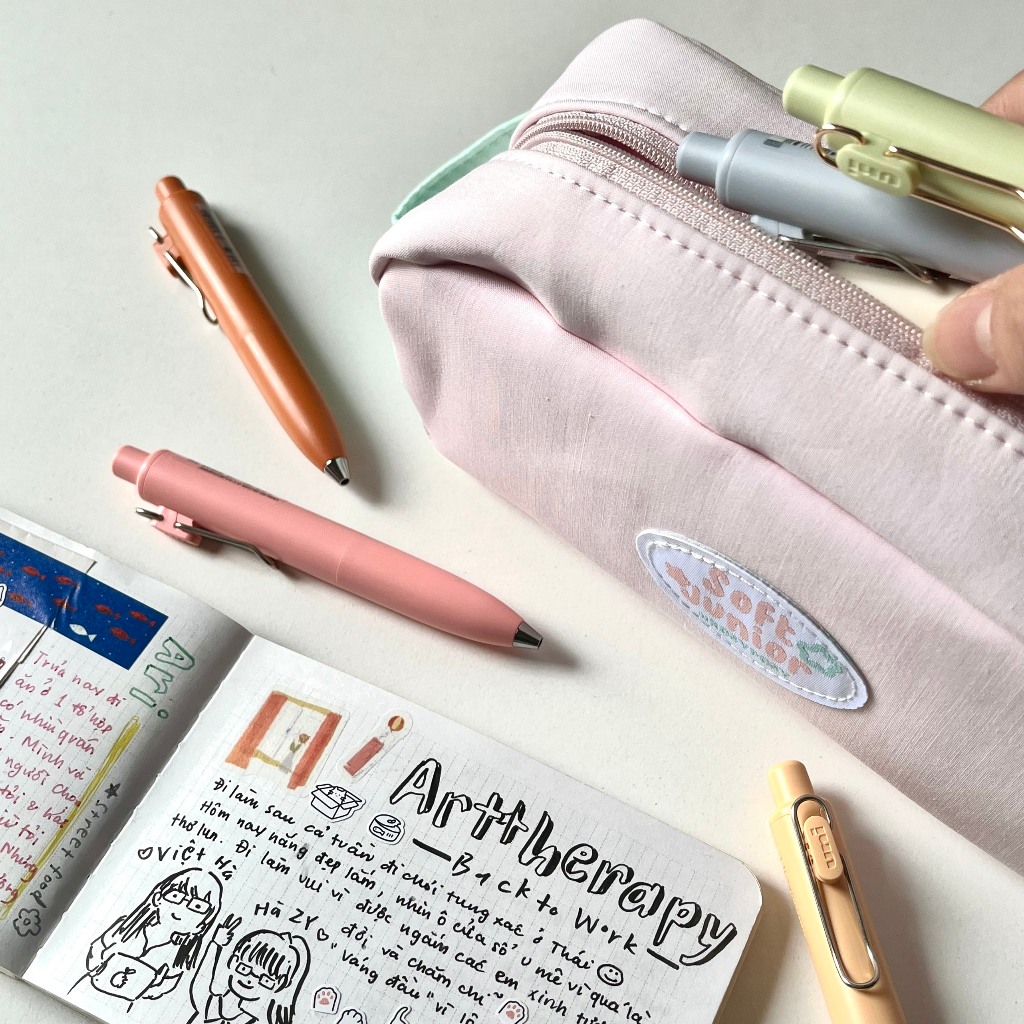 Bút bi gel mực đen Uni ball mini rocket 0.5 và 0.38 Art Therapy