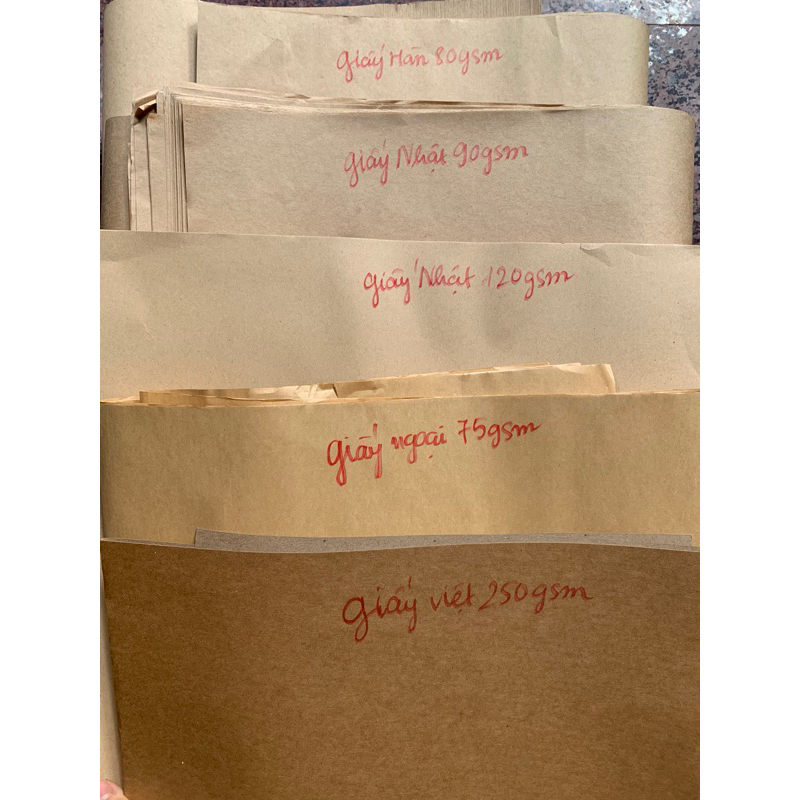 Giấy xi măng, giấy kraft gói hoa, giấy cắt rập dai mịn 102x73cm