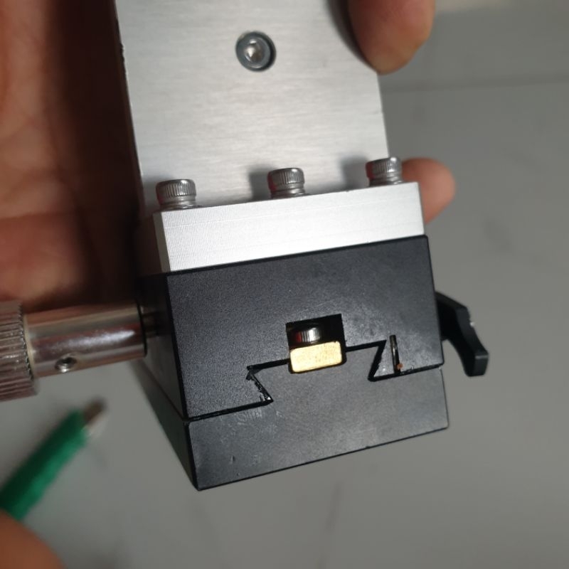 Bộ trượt mang cá 3 trục XZR QHDA kích thước 200x225mm có du xích 0.1mm tháo máy