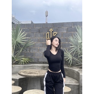 Áo tay dài cổ V nhún eo