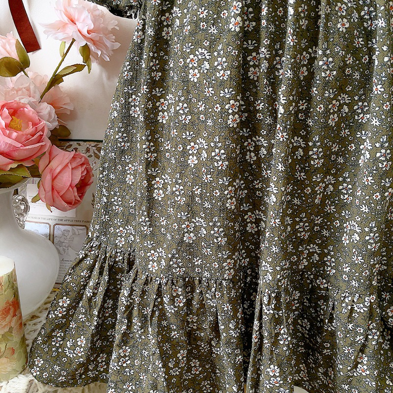 Đầm xanh rêu hoa nhí thắt nơ