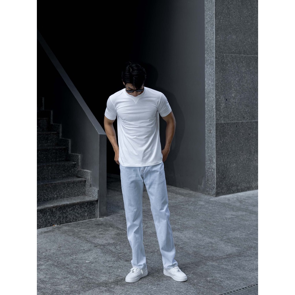 Áo Thun Nam Basic V Details, Chất Vải Dệt Kim Thoải Mái, AT0062, SOMEHOW