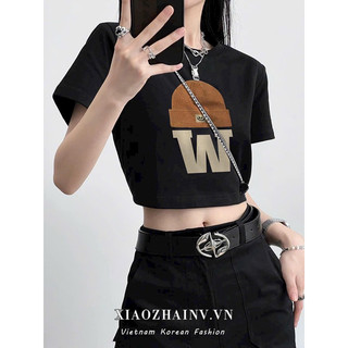 Áo croptop ôm chữ w đội mũ un