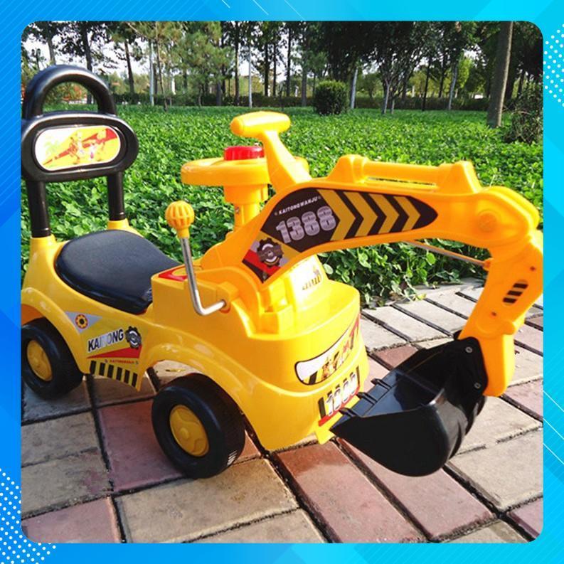 Xe cẩu chòi chân 1388 có nhạc cho bé E