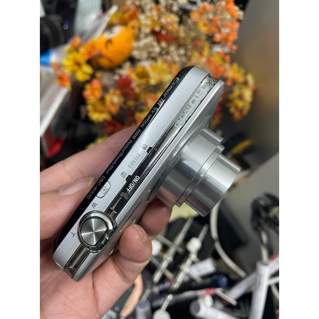 Máy ảnh Sony SyberShot DSC WX30 màn hình cảm ứng