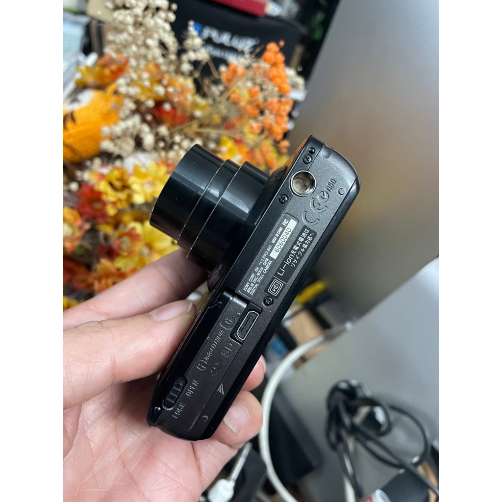 Máy ảnh Sony SyberShot WX10 có tiếng Việt